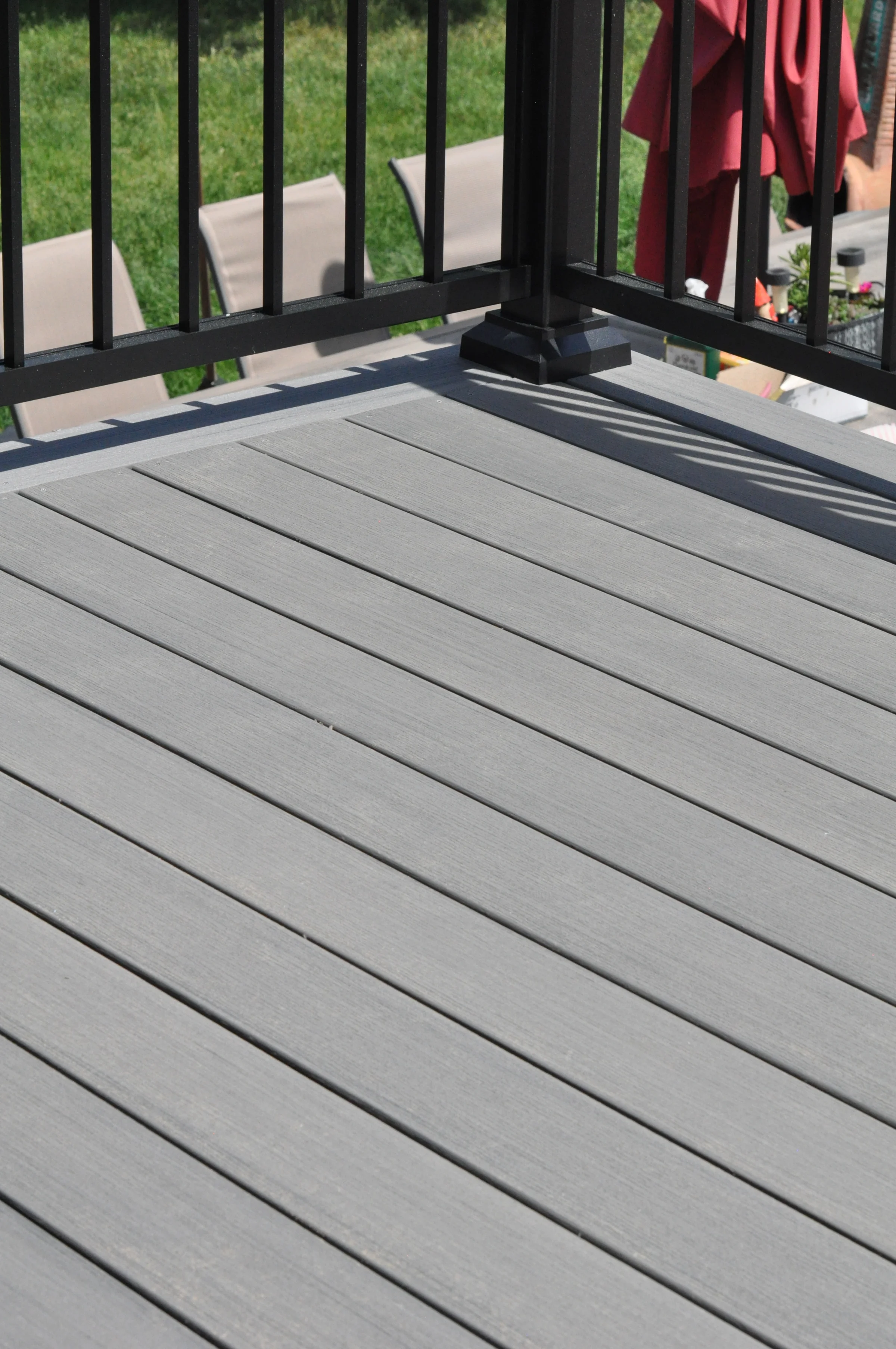 closeup of a grey deck with hidden fasteners